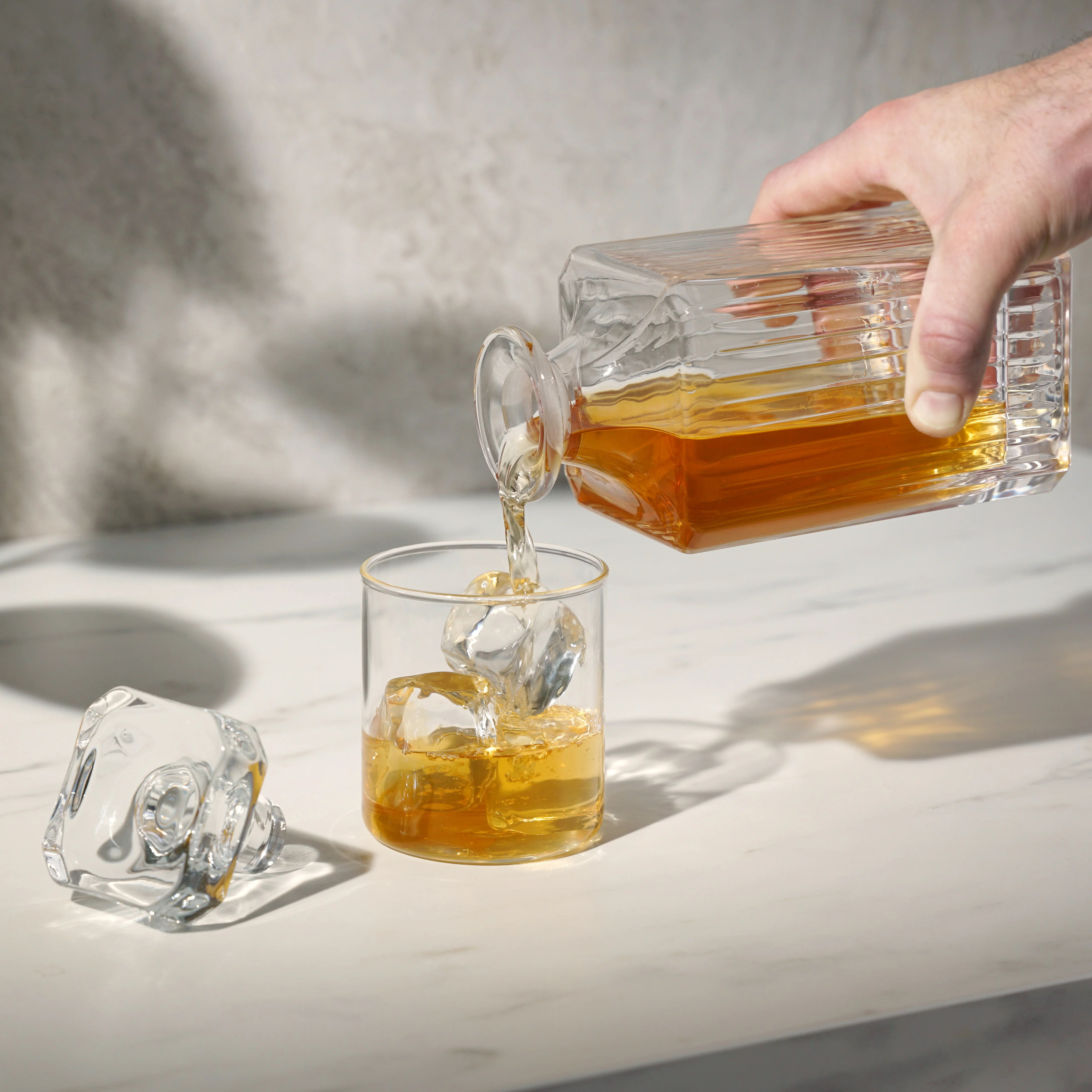 Reserve Milo Crystal Liquor Decanter - Image 2