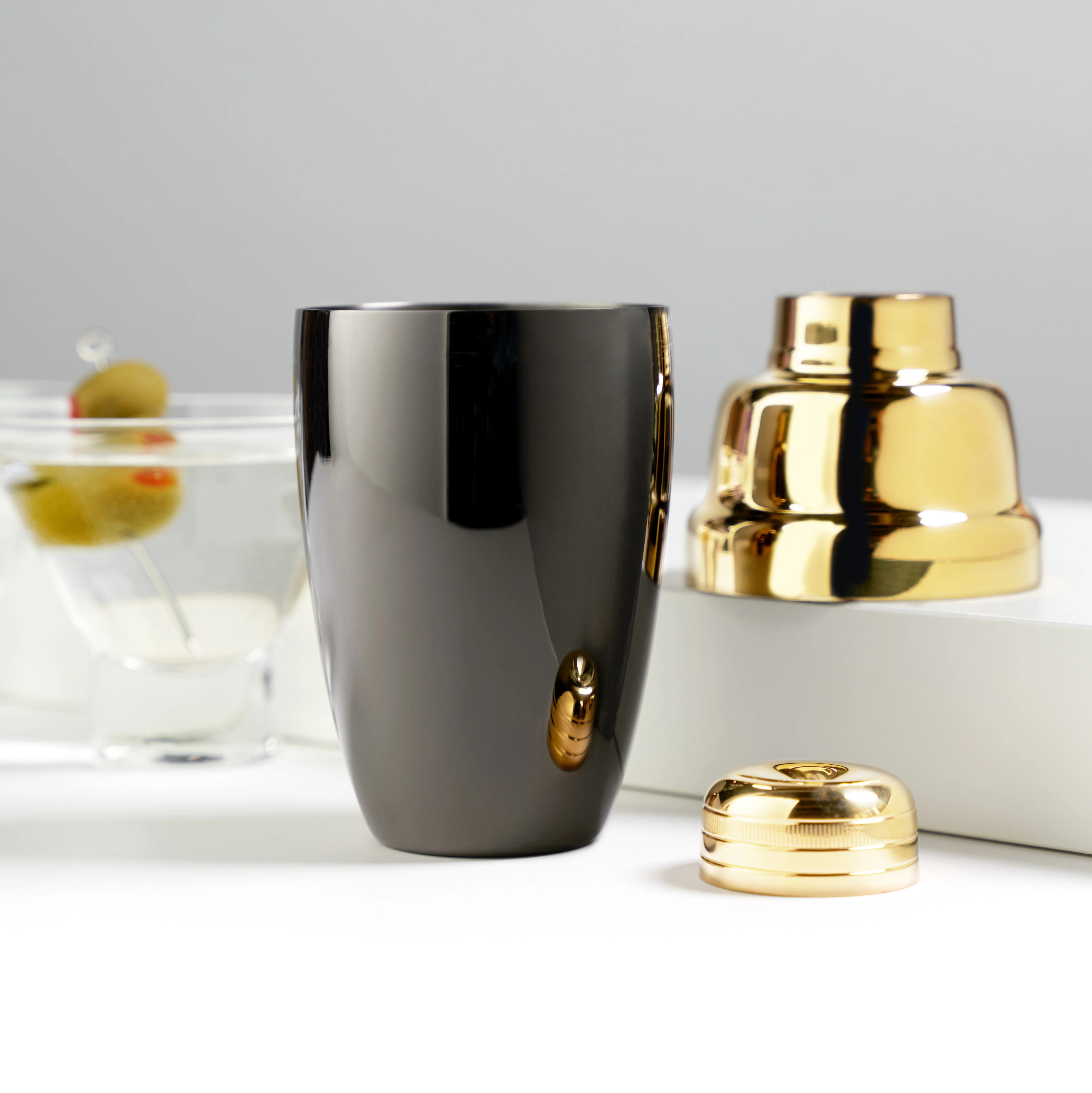 Heavyweight Cocktail Shaker in Black & Gold - Image 3